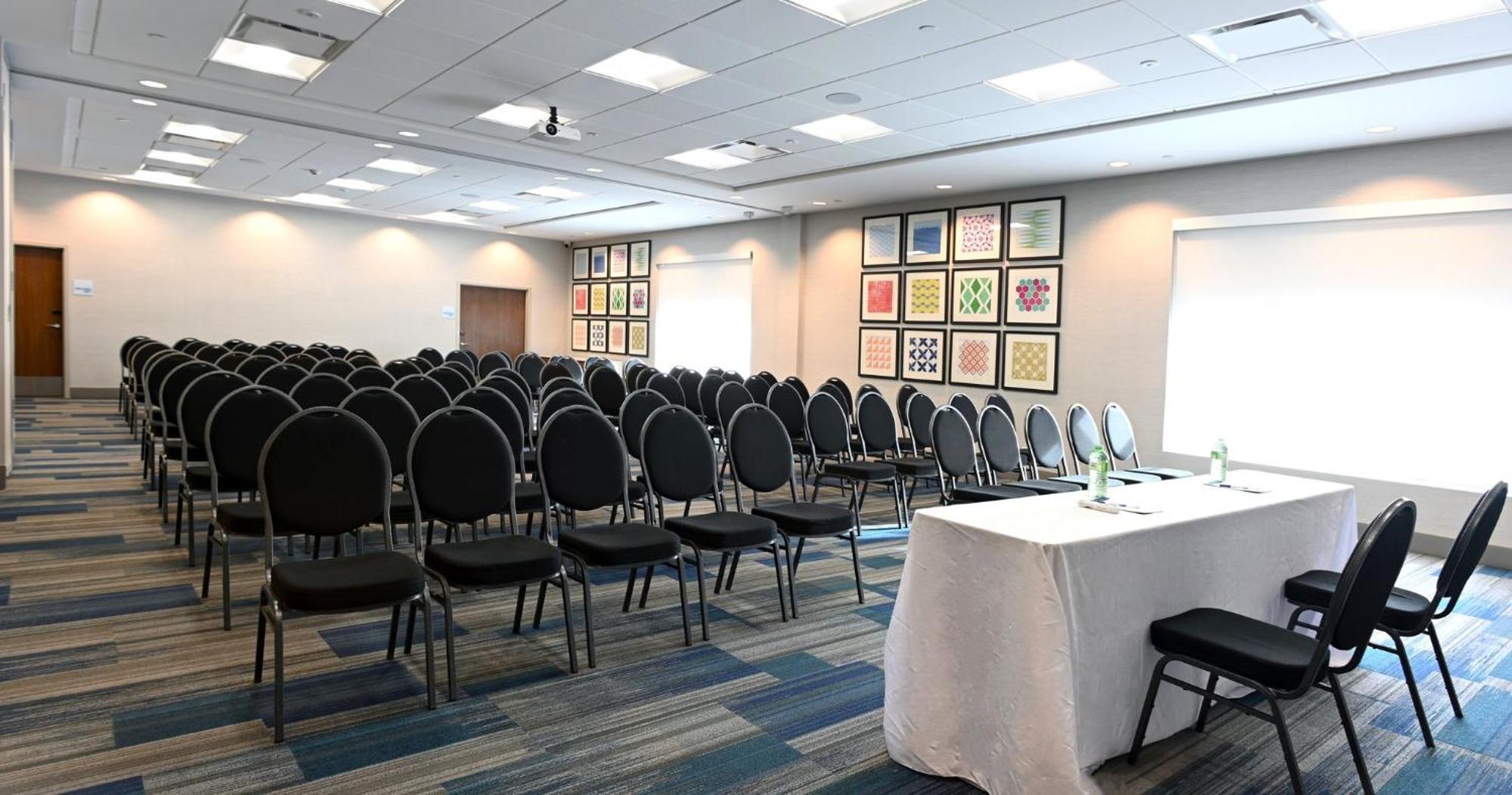 Holiday Inn Express & Suites - Aurora By Ihg Esterno foto