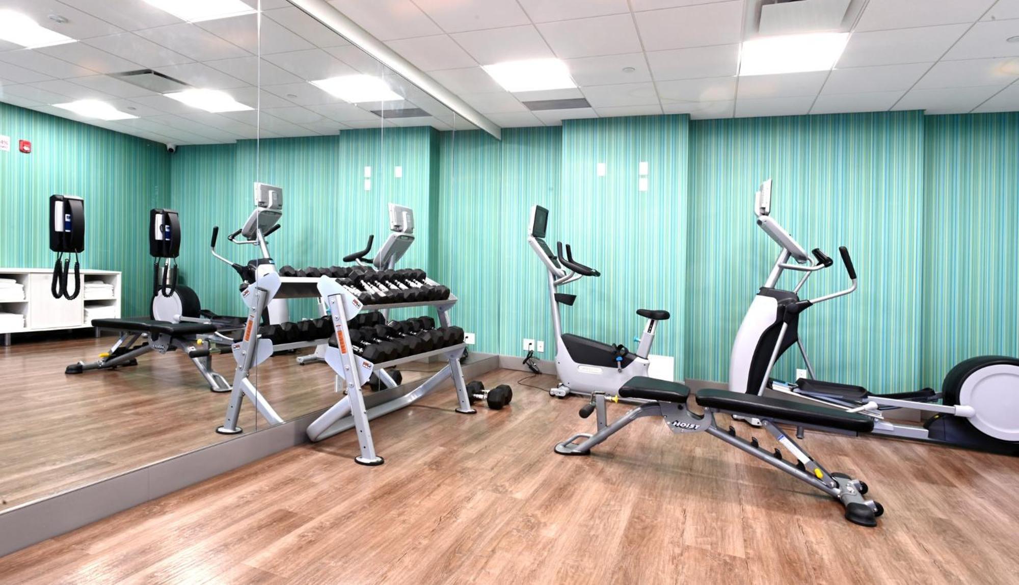 Holiday Inn Express & Suites - Aurora By Ihg Esterno foto